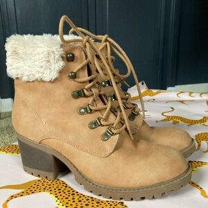 Cliffs By White Mountain Marshall Tan Suede Lug Sole Ankle Boots NWOT